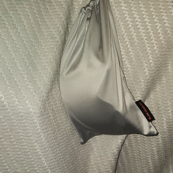 White Ski Goggles with Red Lens - Picture 3 of 4